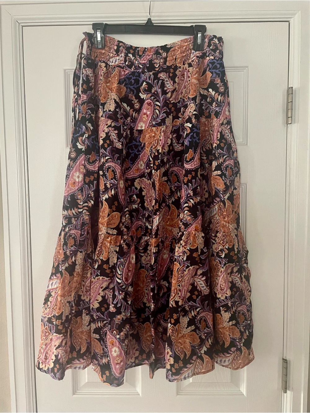 MINKPINK | Celestial Paisley Tiered Midi Skirt in Navy and Pink | Size Large NWT - Picture 5 of 11